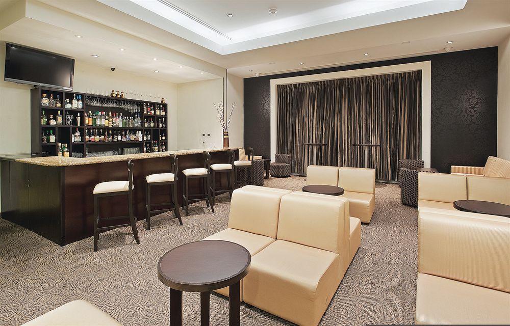 La Quinta By Wyndham Poza Rica Hotell Restaurant bilde